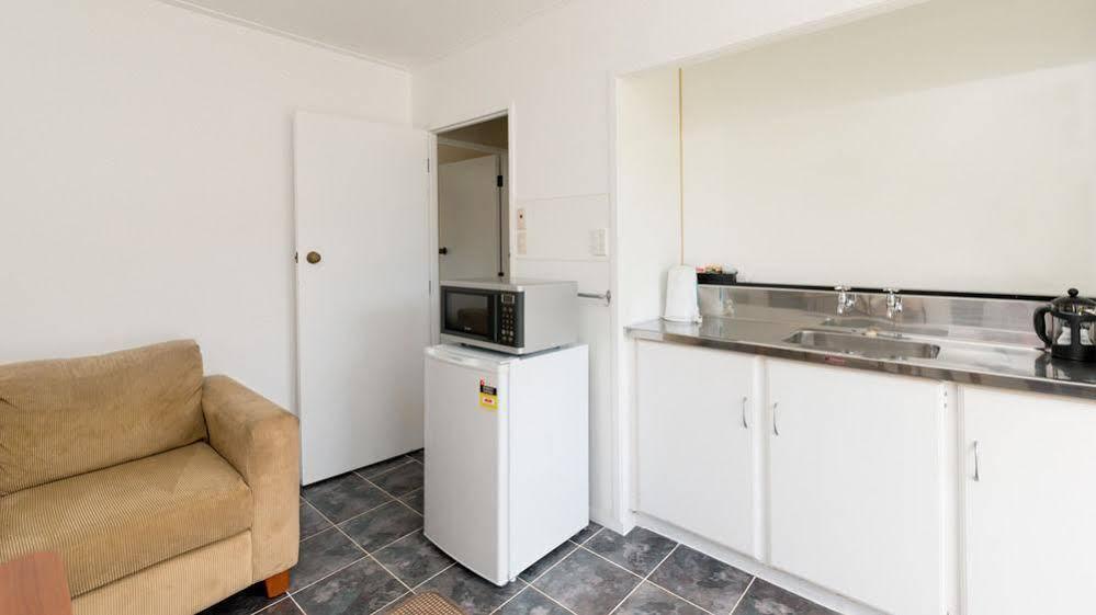 פאיהייה Aarangi Tui Motel מראה חיצוני תמונה