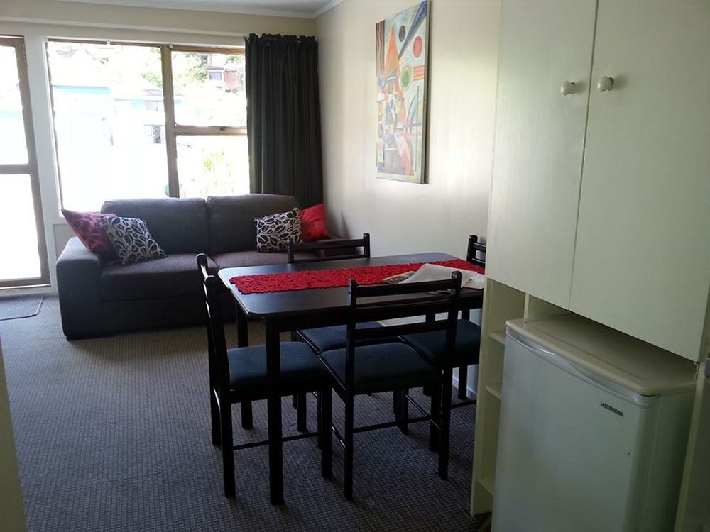 פאיהייה Aarangi Tui Motel מראה חיצוני תמונה